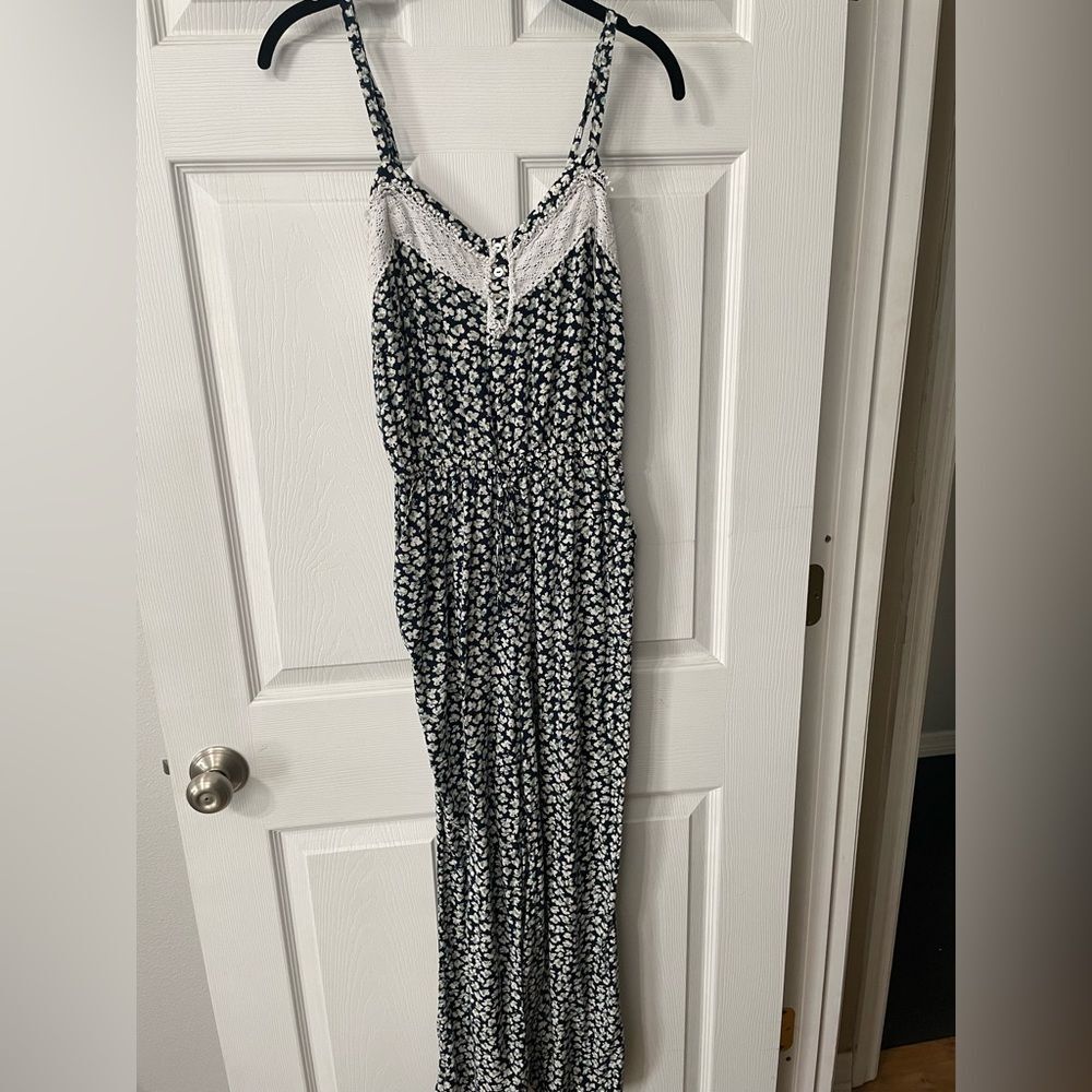 Hayden Los Angeles Navy Floral Jumpsuit with Pockets Size Medium